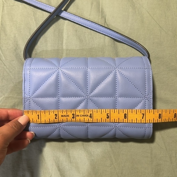 Crossbody Triangle Pattern - light blue - Picture 3 of 9